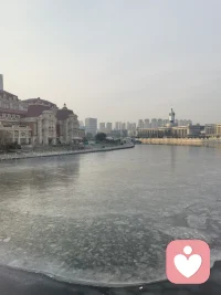 人会因为嘴硬而失去很多东西
也会因为心软受很多委屈