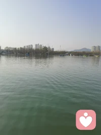 日落归山海，山海藏深意，没有人不遗憾，把未完成的故事交给岁月