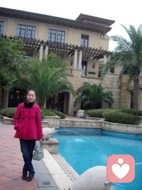 热爱是生活强有力的助推器，它会赋予你能量，促使你不断探寻生命的更多可能性。
心有热爱，眼中自有光芒。去找到你所热爱的事，并为之全力以赴，活成自己喜欢的样子。配图