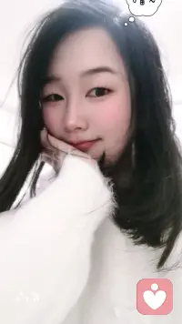 —
最近看到的一段小感悟，分享给大家:
✨ 你没有了怨气，而且你的面相也没有以前的拧巴愤怒，反而变得很柔和饱满。
✨ 你不再拼命去证明自己，而是顺其自然地去做事情。一切发生皆有利于我。
✨ 你的心态变得非常豁达，不再斤斤计较内耗，同时愿意分享给别人一些美好的事物。
 
🌿 最重要，你开始敬畏因果，一切事物皆有规则。
🌱 我们平时最容易做到的是看到别人的过失，最难做的，就是观察自己。
🌱 不要轻易评论他人的是非功过，你所看到的只是业力允许你看到的。
🌱 当然也不要因为别人的恶行而丢掉自己的善良。
 
💛 美丽一定从慈悲而来 气质一定从智慧而来 愿我们好看的不只是脸 还有我们那颗闪光的灵魂。配图