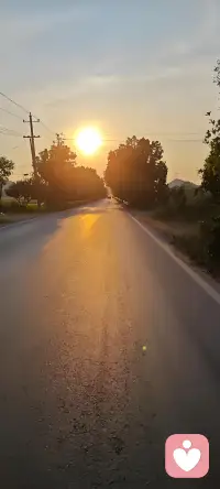 生活不是赶路，而是感受路。今天的你，辛苦了，记得拥抱自己配图