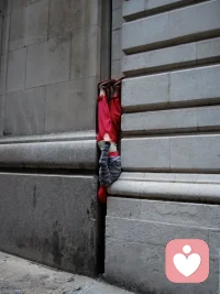 🌿为了生存，人必须顺应自然法则。由于时常变化，因而必须调整，逐渐在天道有常、天道无常的生生不息的变化之中，找到合理兼顾的方式。这就是持经达变✨，即站在不违反常理的立场来随时调整，以求应变。