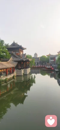 我始终相信，每一份情绪都值得被善待，每一段心事都值得被重视。在这里，不评判、不指责、不敷衍，尊重你的每一份感受，守护你给予的每一份信任。配图
