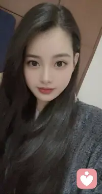 愿你不被生活为难，心中有光，步步生香，女神节快乐。配图