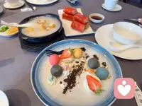 把烦心事丢掉腾出地方装鲜花。配图