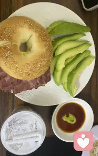 过去是一个幽灵，
虚无缥缈，没什么影响力。
只有未来才有分量。配图