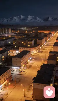 🌌 新疆的天刚暗下来，内地的夜已经深了。不管你在哪个时区，那些翻来覆去睡不着的心事，都可以慢慢说给我听。我在这里，陪你熬过这漫长的夜。配图