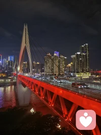 偶尔出门吧，别总呆自己小窝，我们也去路过别人的世界。学习丰富下自己的生活。快乐会传染