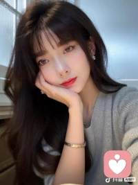 与其总是感觉时间不够用，不如和时间做朋友，尽全力过好每一天。多点圆满，少些遗憾。配图