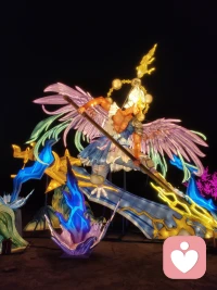 马蹄踏雪送冬去，春风染柳报春来。
感谢旧岁相知相伴，共度流光；新岁启封，愿君：
身似骏马，长葆龙马精神；
心若旷野，驰骋万里山河。
牛文亭携全家给您拜年啦！