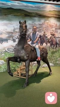 你不嫌弃你自己，没有人能够嫌弃到你。