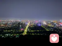 外部的命运、他人的挑拨，都只是放大镜，真正推倒自己的，是骨子里的执念、傲慢、软弱与贪欲。命运可以给你困境，但毁灭你的从来不是天命，而是失控的人性、固执的自我、无法克制的欲望与性格短板。命运负责出题，自我负责答题；悲剧不是天定，是人亲手活出来的结局。