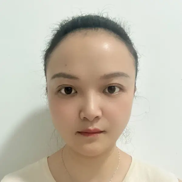 李曼钰