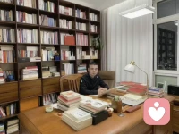 生活难免有落空与失意，但热爱可以抵御世间所有迷茫。守住心中那份笃定，一步一步向着目标前行，时光不会辜负每一份默默的坚守。