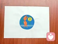 学习笔记 倾听

倾听是主动、专注的过程，旨在理解说话者的信息、情感和需求。基于Carl Rogers的人本主义理论（Corey, 2020），倾听是治疗联盟的基石，促进无条件积极关注。实证研究（Norcross & Lambert, 2018）显示其能提升客户满意度、降低误解风险。核心要素包括非判断性态度和全神贯注。操作要点：保持眼神接触、点头示意。关键注意事项：避免打断，确保尊重自主权（APA伦理守则，Section 10.01）。