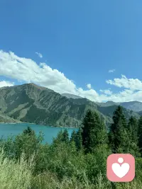有些心结很难一瞬间解开，不用逼迫自己马上释怀，允许反复，允许偶尔倒退，了愈本来就是迂回前行。
