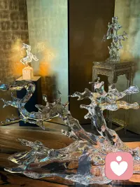 你经历过无数难熬的时刻，咬着牙一步一步走到现在，已经足够勇敢，但勇敢不等于必须永远独自承受，疲惫的时候，你完全可以找个人好好说一说。