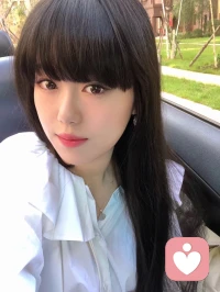 假期充电🔋⁺¹⁰⁰
🚞💨💐 节日快乐～配图