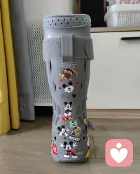 正版漫威钢铁侠战甲～左腿🦵（战损版7成新🆕不影响装×）托尼斯塔克工业科技🤖➕迪士尼娱乐附魔🐭强强联名新款[庆祝]装备上它你将战力飙升🆙从此一步一个脚印🦶做大做强[OK]手撕绿巨人💪🏻脚踩美国队长🇺🇸吊打蜘蛛侠🕷️漫威杀到DC强到没边[强]无人能敌[菜刀]