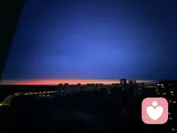 我也想逃脱俗世的囚困，做个逍遥的过路人。看惯了人间聚散的剧本，写了多少无奈的戏份。