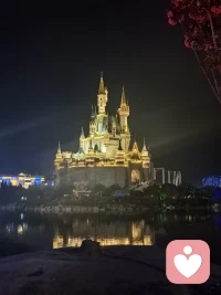 4. 倾听不是简单听话，是懂你的欲言又止，接纳你的所有情绪。配图