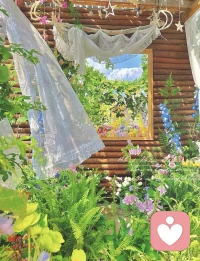 你可以做茉莉、做雏菊、做无茗小花
做千千万万
你不必成为谁的附庸
不必活在别人的期待里
你只需做你自己
在自己的节奏里
慢慢生长，静静茶芳配图