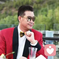 关情心海启新程，
注得灵犀伴月明。
八戒憨怀藏妙智，
戒骄戒躁自清明。
秘传心法舒愁绪，
密语温言解困情。
阿护众生皆遂愿，
祝君马上大功成！配图