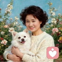 【周末夜聊局：把一周的疲惫，轻轻倒出来】
 
窗外的灯一盏盏亮了，
你是不是也窝在沙发里，
手机刷到停不下来，
心里却空落落的——
 
这周的KPI压得喘不过气，
和朋友的小摩擦还没解开，
甚至只是突然觉得，
“好像很久没好好跟人说说话了”。
 
我是知夏，
今晚不聊大道理，就当你的“情绪树洞”：
✅ 吐槽职场那些糟心事
✅ 说说感情里的小纠结
✅ 哪怕只是“今天的奶茶太甜了”
 
想找个人好好唠唠？
可以评论区留句话（我每条都回～），
也可以直接点关注，找我开语音聊——
不用打字，不用组织语言，
就像和朋友打电话一样，
把攒了一周的疲惫，
在周末夜里，慢慢说给我听。
 
新来的朋友点个关注，
之后每周都有专属的“语音倾诉时段”，
随时等你来倒倒情绪垃圾～
 
#周末夜聊 #给力心理知夏 #语音倾诉 #情绪树洞