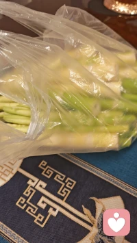 这里有个用户叫“北风哥哥”的，各位倾听师看到一定要避雷！
在这里能看到各种各样的原因需要来咨询老师需要陪伴的
而某些人却能把内心的恶展现的淋漓尽致。配图