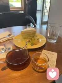 不用每天缠绵 我知道你不会走，你知道我不会变。相互惦记，各自忙碌。有话直说，有事儿明说。相处不用防备。聊天时毫无顾忌。这大概就是最好的感情。敢于表达自己的需求和感受，坦率的交流，可以避免误解和猜疑。许多的关系真诚明了，大家在一块儿待着，自然就踏实舒服。配图