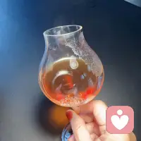 周末慢煮时光

手冲咖啡的热流漫过滤杯，暖光里菠萝包微微发亮。独处的清晨，不必追赶，不必迎合。15.1g咖啡粉的精准，是生活的秩序感；咖啡杯里的琥珀色，是给自己的温柔疗愈。周末，就该在烟火气里，和内心好好相处。朋友，早安✨原您今天也是好心情💢