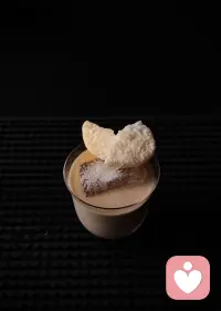 ✨ 灿烂星读 · 小语 ✨
今天的你，或许像一杯雪饼奶萃——表面平静，内心藏着米香与焦香的温柔碰撞。那些没说出口的情绪，不是负担，是你独有的风味。在这里，不用勉强“灿烂”，只要愿意把心事摊开，就有人读懂你藏在褶皱里的星光。