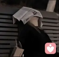 一委屈就掉眼泪，一不开心就不想说话，一有心事就睡不着，永远都是先惩罚自己吗？配图