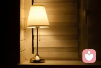 夜色收走白日忙碌，此刻，好好和自己相处就好✨
不必硬撑，不用勉强，所有情绪都值得被安放
愿晚风轻拂烦恼，今夜有好梦，醒来皆明朗🌙配图