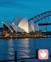 我们与他人的关系，本质上是与自己关系的投射，如果你总是在关系中感到委屈或愤怒，不妨向内看一看：是不是内心有一个声音，一直在否定自己值得被爱？疗愈内在的关系，外在的世界也会随之柔软。配图