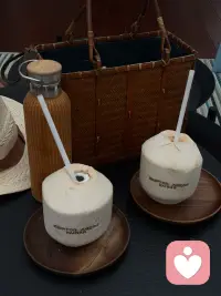 成年人的崩溃，往往是静悄悄的， 你坐在那里，不动声色，心里却有一场海啸，如果你累了，这里有一个安全的角落， 不谈大道理，只想静静听你说。配图