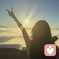 委屈没有声音，稳重的自己总是会考虑太多，条条框框把自己圈住，不能诉说太多给身边人，在这里不需要这样拘束，让那些无法言说的情绪得到理解和接纳配图