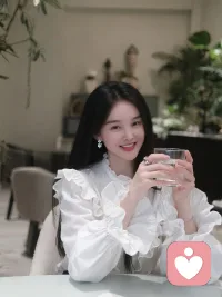 梦想不是空谈，而是一步一个脚印的积累。别让“想”只停留在脑子里，让“做”成为你最响亮的答案，这里有个安心的树洞陪伴你，实时耐心倾听你的诉说。