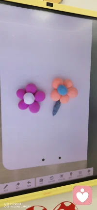 做一个温暖的人[爱心]
浅浅笑，轻轻爱，稳稳走！配图