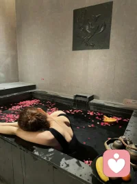 “这一生要比任何人都爱自己，福由相生，相由心生，心由心善。 ”