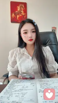 如果说获得诺贝尔奖就是两个方向最容易，那么一个是研究浩瀚无垠的宇宙，另外一个就是研究变幻莫测的人心🧐配图