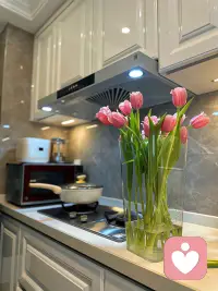 心理学上有个社会交换理论：

所有关系本质上都是价值交换。

当交换不再对等，关系自然就淡了。