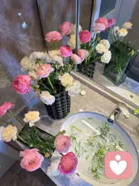 心理学上有个社会交换理论：

所有关系本质上都是价值交换。

当交换不再对等，关系自然就淡了。