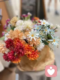 不必活成别人的风景。

看花解语，听水知音，在日出时心怀希望，在日落时学会放下。
不为成为谁眼中的风景，只为在生命的偶然里，遇见道理、趣事和你，亲手写下属于自己的因果。
[太阳][太阳][太阳]配图