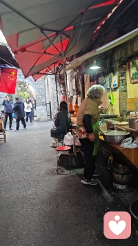 今天天气不错，你有好好吃饭吗？香香的暖暖的能激发你一天能量饭饭！！好好爱自己噢