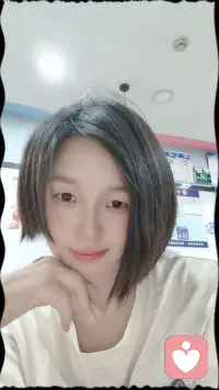 得不到尊重的时候，不要去沟通，不要去交流，也不要去愤怒和难过，你只需要无视和远离，人心如同千面镜，变化无常，当我们全心全意对别人好时，总有一些态度和行为，让我们感到心寒，在这个世界上，并不是所有人都配得上我们的善良和格局。配图
