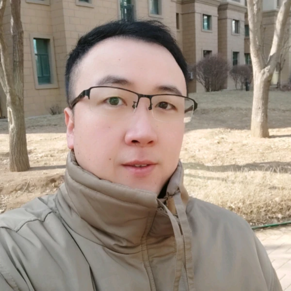 彦钧倾听