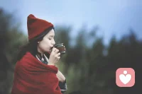 如果他爱你：第一是给你花钱，第二是给你解决问题，第三是抽时间陪你，其余的都是演技！你说呢