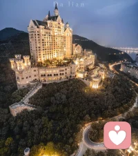 迎着晨光出发，不惧前路风雨，你的坚持，终将绽放出最美的光芒。