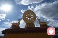 真正的体面
不是面子上过得去
而是心里头放得下。配图